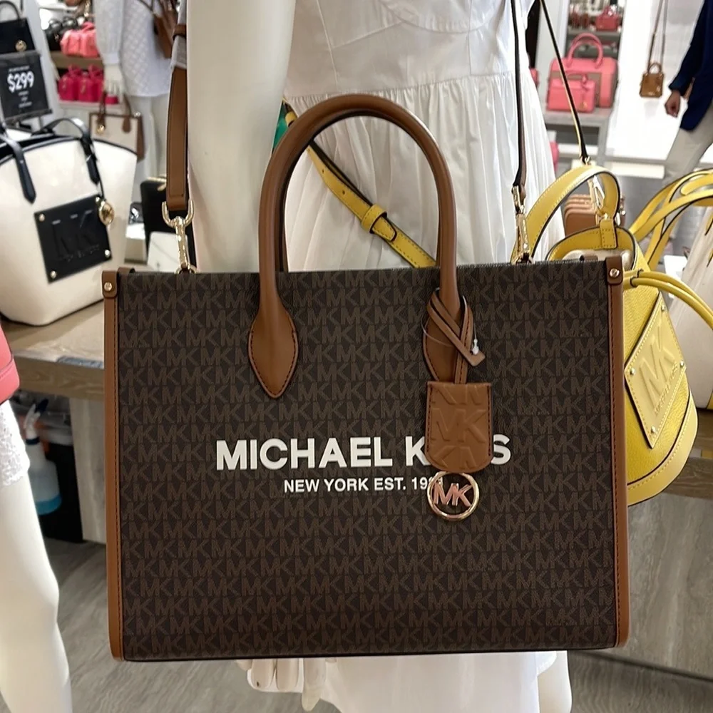 Michael Kors "Mirella" MD EW Tote Brown Shoulder Bag - 35F2G7ZT2B
Brown - Picture 5 of 16